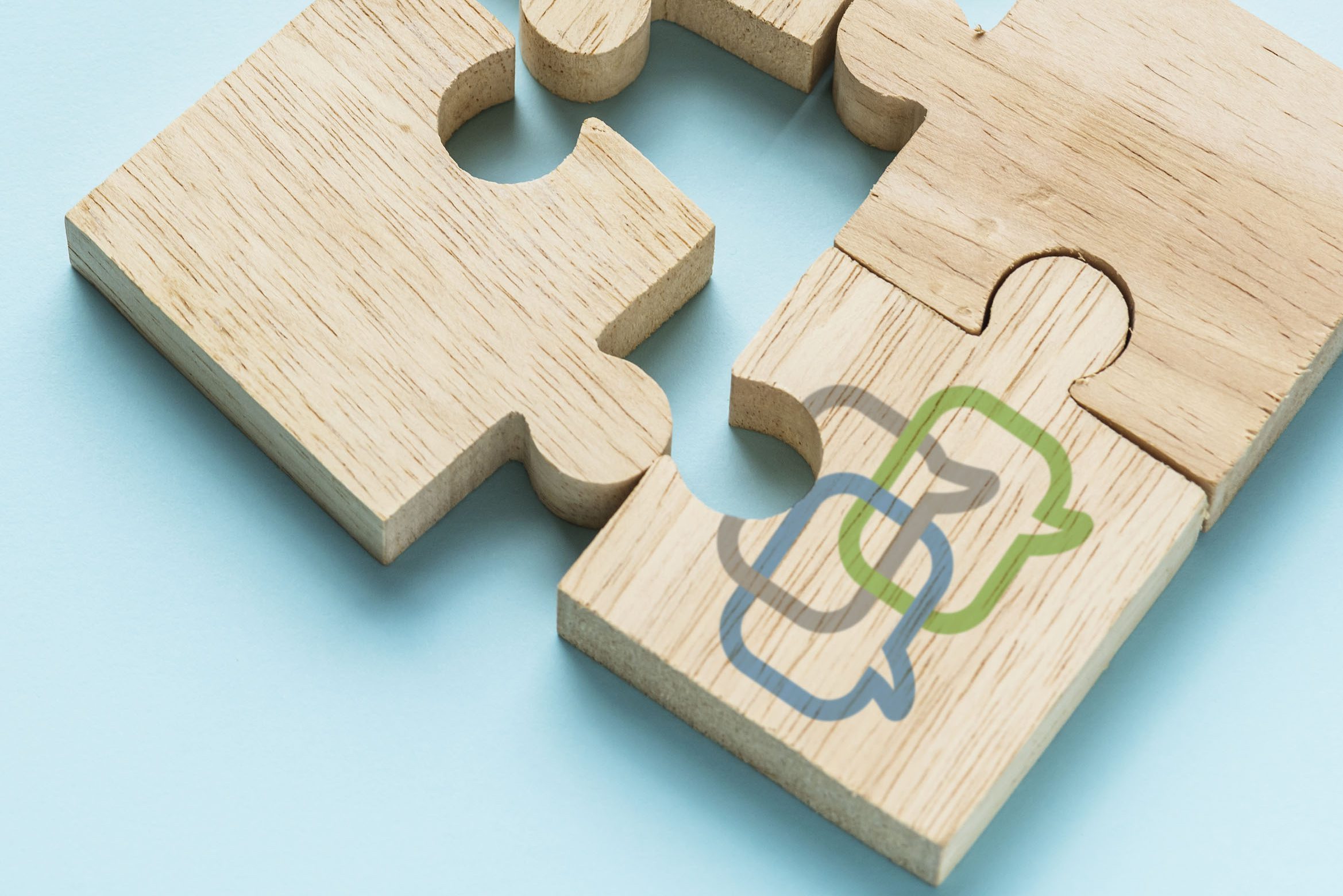 Threads integrates email into HubSpot